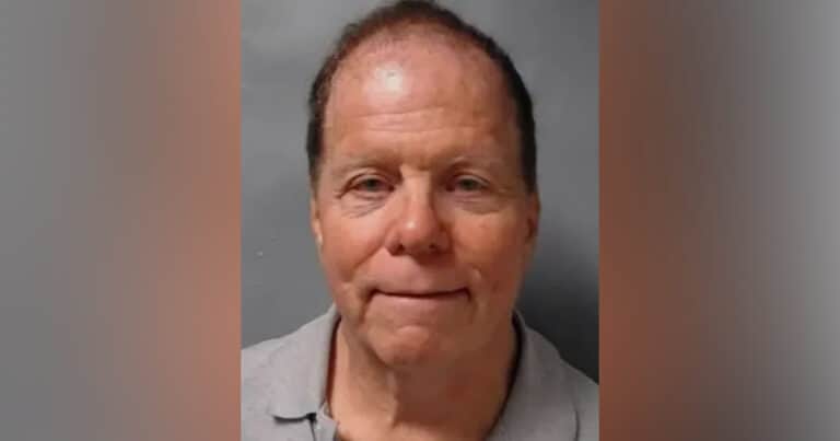 Tras 21 años prófugo, encontraron en un yate a uno de los fugitivos más buscados de Estados Unidos: así cayó «El maestro de la navegación»