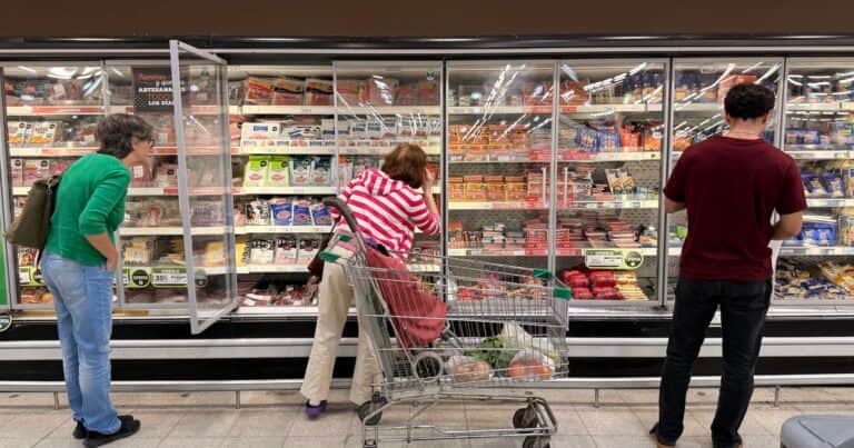 El consumo masivo suma siete meses de caída: en junio bajó casi 3%