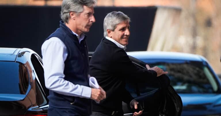 El Gobierno busca capitalizar las «buenas noticias» en el frente financiero y cambiario