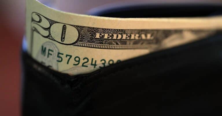 Dólar blue hoy: a cuánto cotiza este domingo 12 de julio