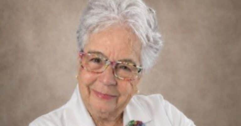 Lourdes Luengo, bióloga de 83 años: «A mayor edad, la tristeza o el desgano pueden tener que ver con escasez de hormonas. En todo hay un trasfondo biológico”