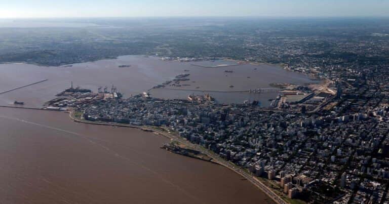 Uruguay había transmitido que el decreto argentino introducía cambios en los ríos compartidos y afectaba a sus puertos