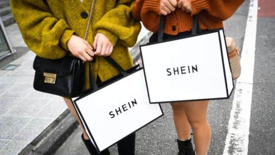 Shein debutó en Hong Kong con una fuerte caída y los inversores ya cuestionan su futuro