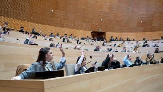 Edad de imputabilidad a los 14: las cinco claves de la reforma penal juvenil que adoptará Córdoba