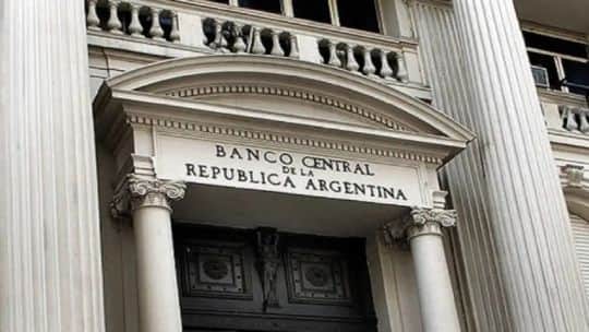 El Banco Central compró la menor cantidad de dólares del año en agosto: por qué desaceleró