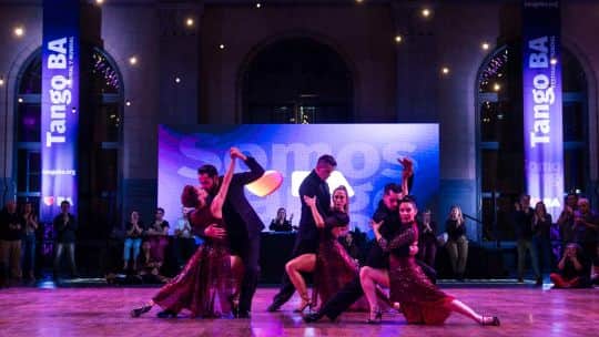 “El tango está en movimiento y está vivo”: la trastienda de un Mundial récord que se despliega en 34 barrios porteños