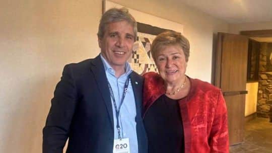 Luis Caputo se reunió con la directora del FMI, Kristalina Georgieva, en Estados Unidos