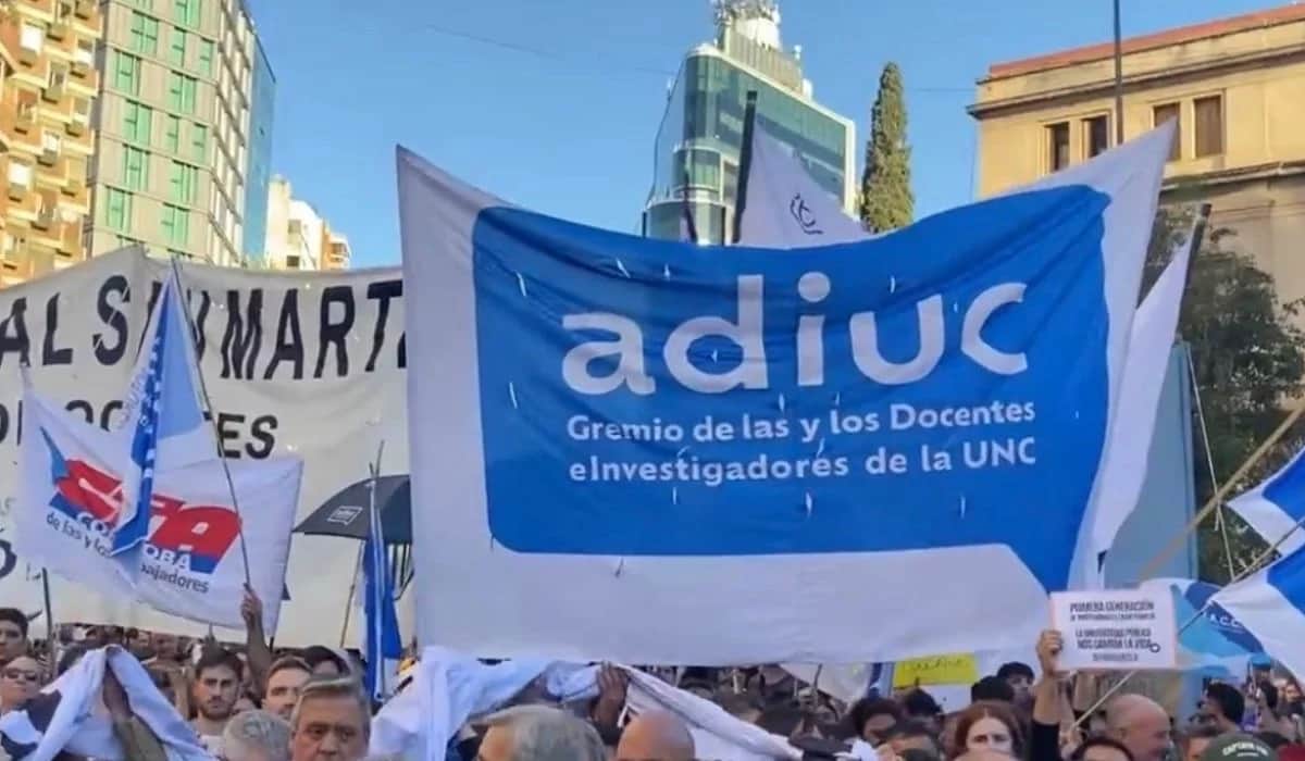 Universitarios van al paro este martes y preparan una nueva Marcha Federal