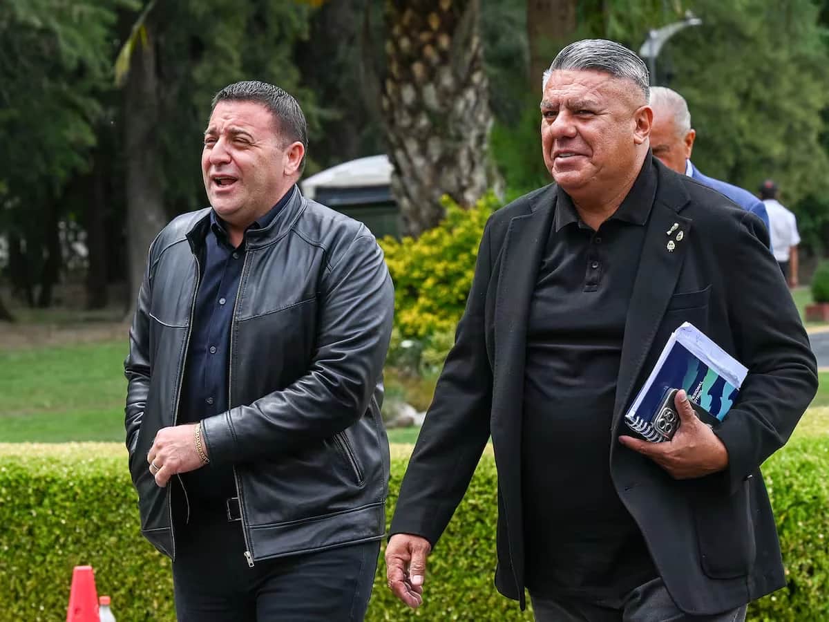 Presentaron en Estados Unidos una denuncia ante la FIFA contra Tapia y Toviggino