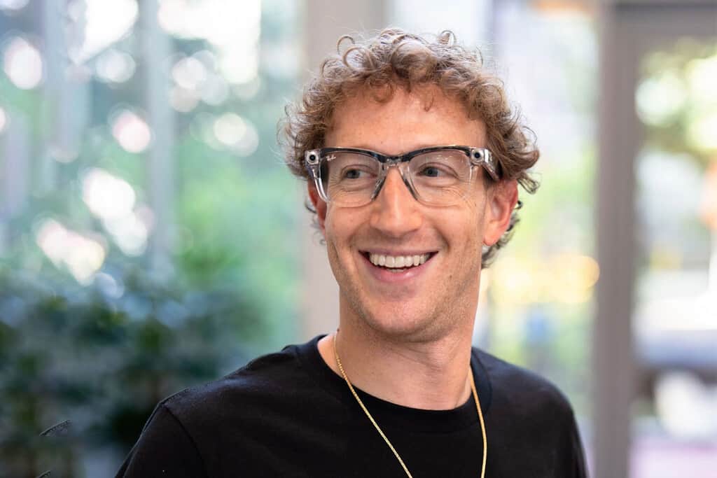 Mark Zuckerberg quiso convertir a Meta en "nativa de IA" reduciendo un 60% el tamaño de sus equipos. Ha sido un completo desastre