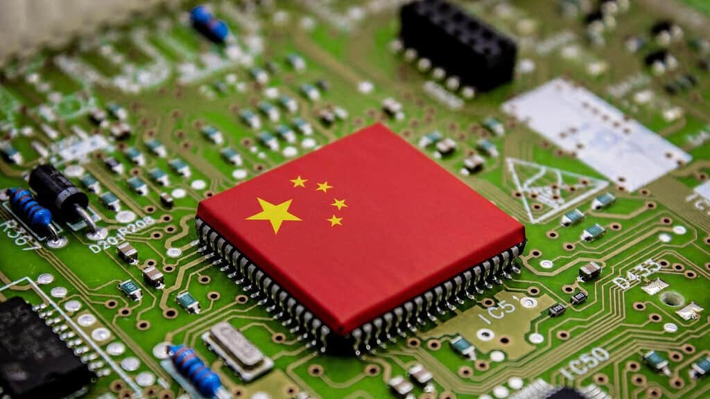 China prepara un salto masivo de infraestructura para IA: quieren cuadruplicar su capacidad de cómputo para 2030
