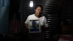 "El miedo ahora es otro": cómo ha cambiado la vida en El Salvador en los 4 años de guerra de Bukele contra las maras