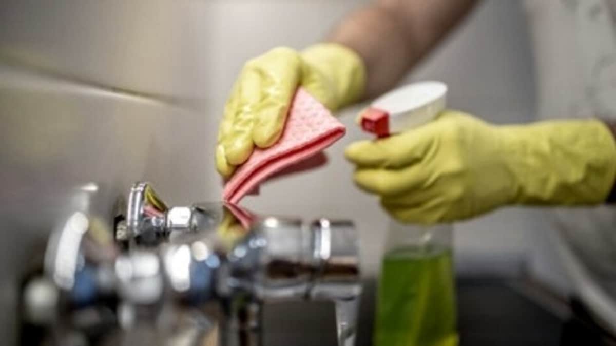 Aumento salarial: cómo se paga el bono a empleadas de casas particulares