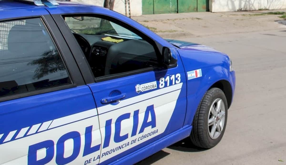 Detienen a un policía por una golpiza a dos adolescentes en Alta Gracia