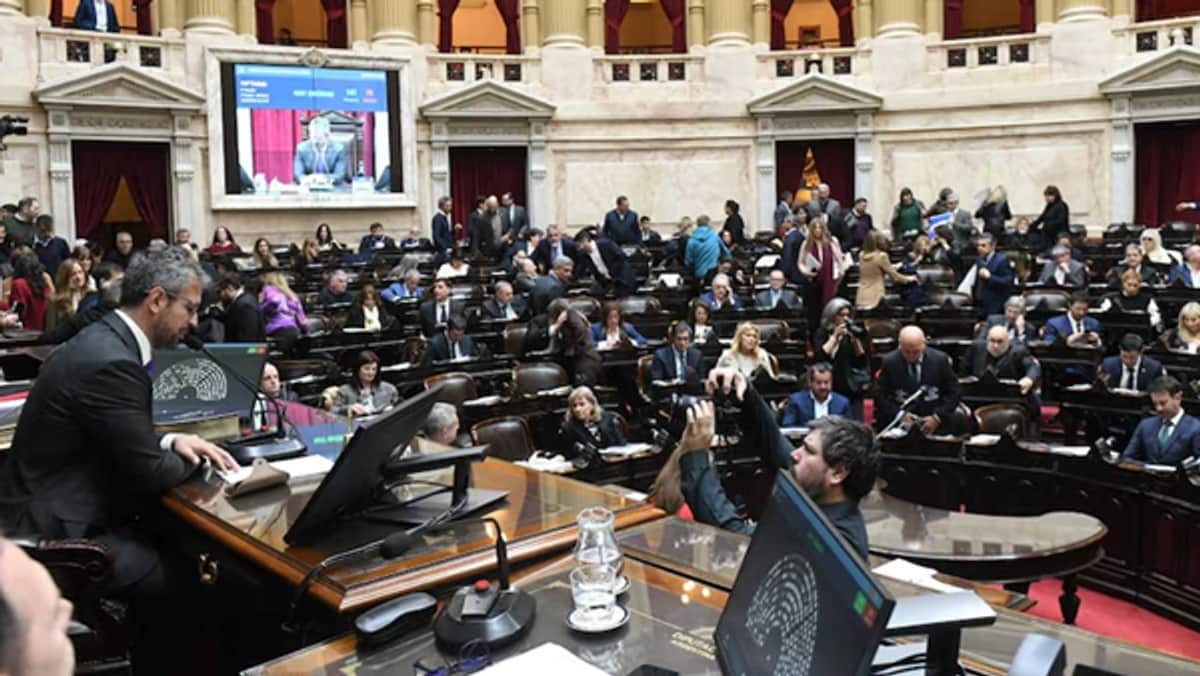 La Cámara de Diputados debate la reforma del Banco Central e Inocencia Fiscal II