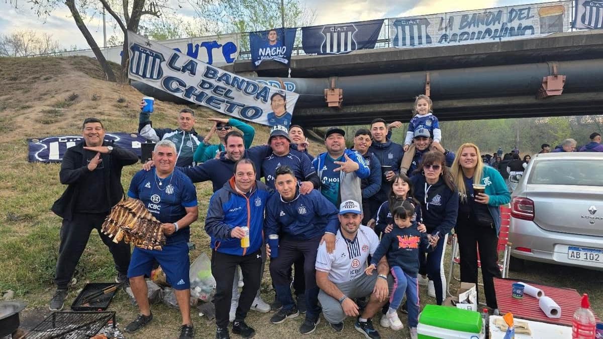Asado, fernet y aguante: los hinchas de Talleres le ponen color a la previa en el Kempes