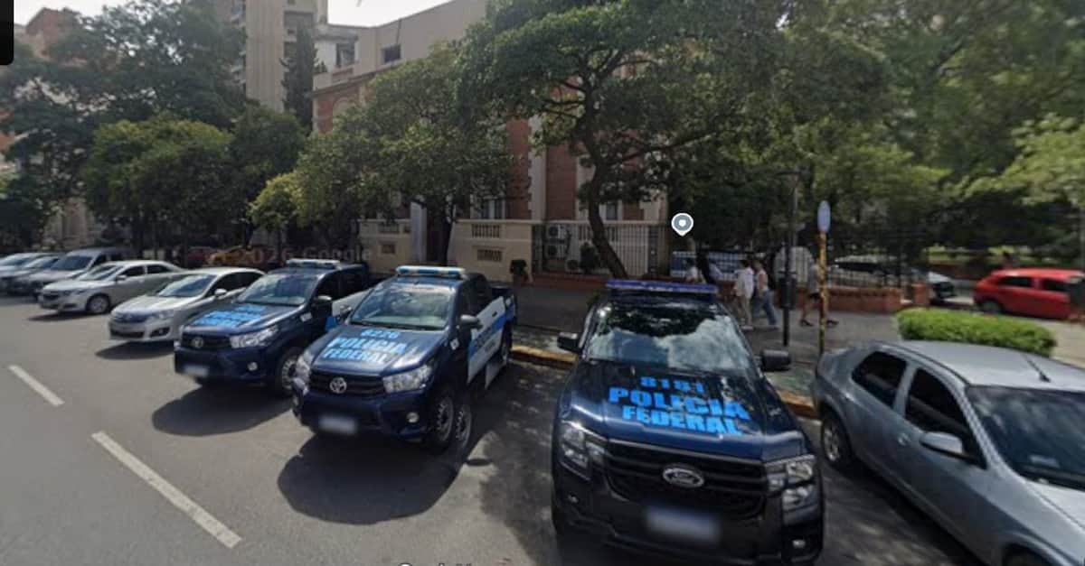 Córdoba: dos policías federales detenidos por un falso allanamiento