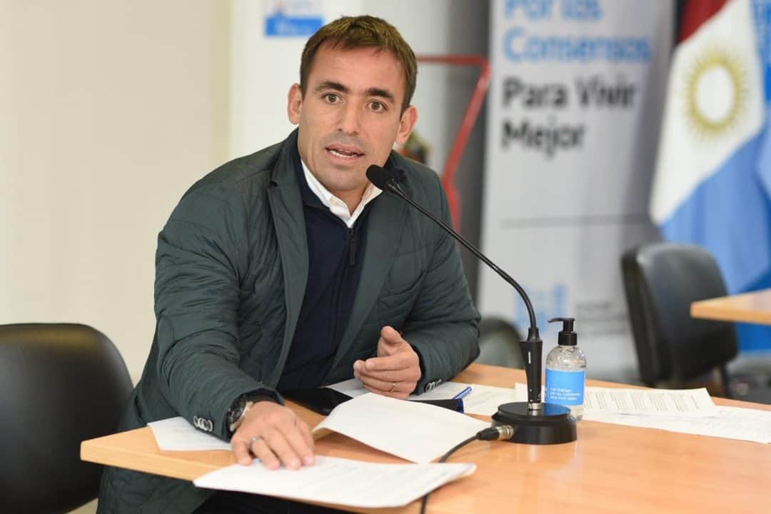 Transporte y basura: Juan Negri cruzó al municipio por prorrogar contratos