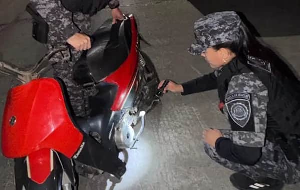Robaron una moto en el Leonardo Favio y la recuperaron en barrio Ameghino