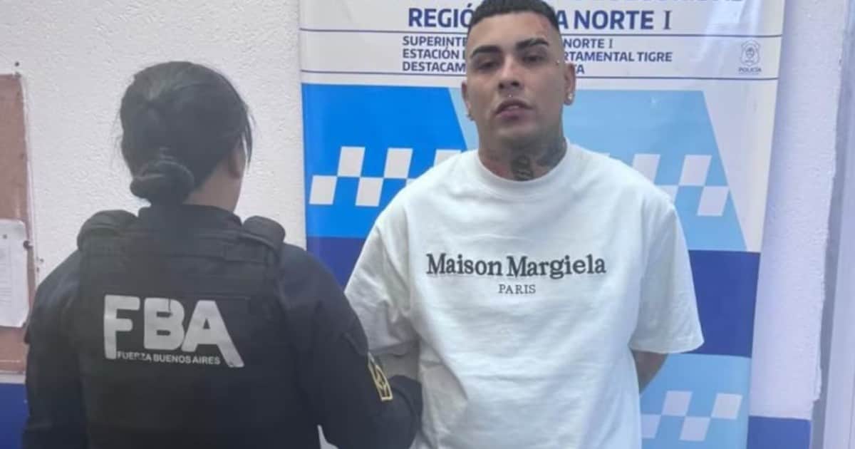 Así detuvieron a Callejero Fino en Tigre: el momento en que el cantante de RKT es interceptado en una camioneta sin patente y con un arma