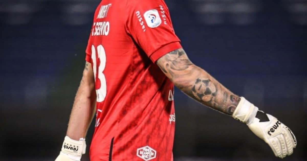 El ex arquero de Banfield y Rosario Central que fue echado de un club en Paraguay por motivos disciplinarios