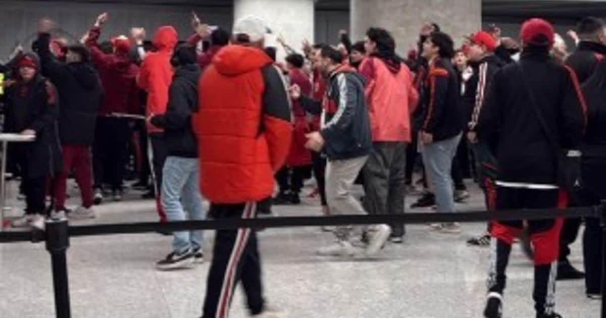 Hall caliente en el Monumental: insultos y "que vuelva Ramón"