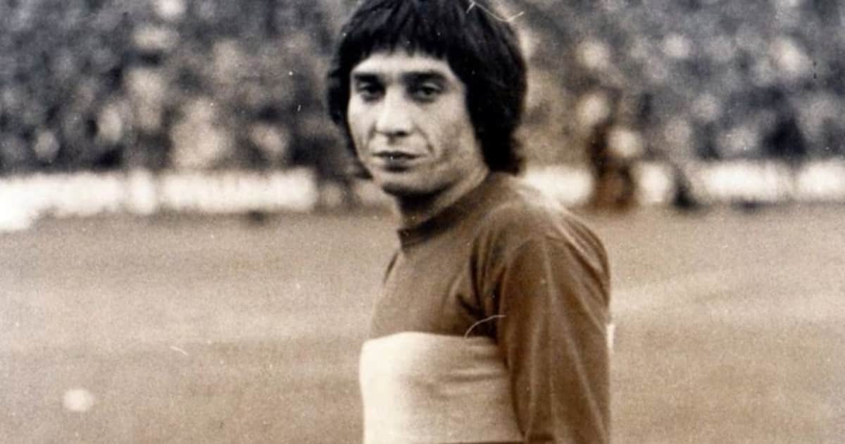 Murió Carlos el Loco Salinas, autor de un gol inolvidable para Boca y “clave” en el pase de Diego Maradona al Xeneize