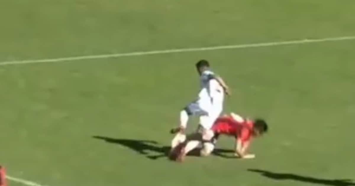 Video: el grotesco penal que le regalaron a Defensores de Belgrano