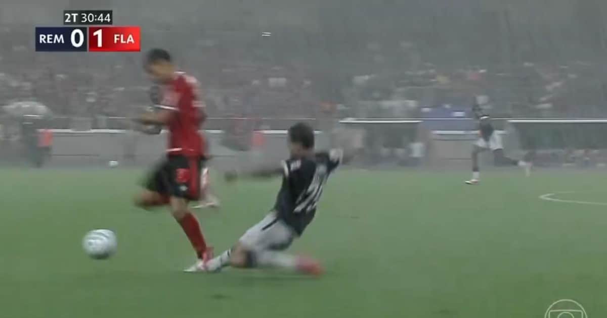 Video: Joaquín Freitas se llevó un planchazo en su debut con Flamengo