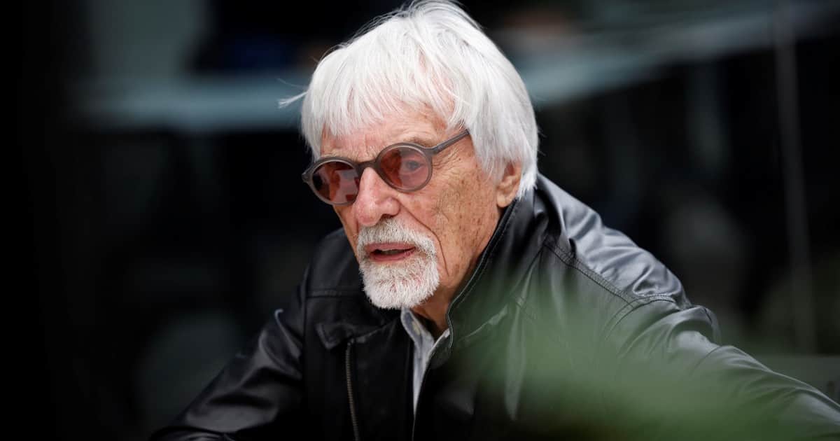 A sus 95 años, Bernie Ecclestone fue detenido por llevar una escopeta en su equipaje