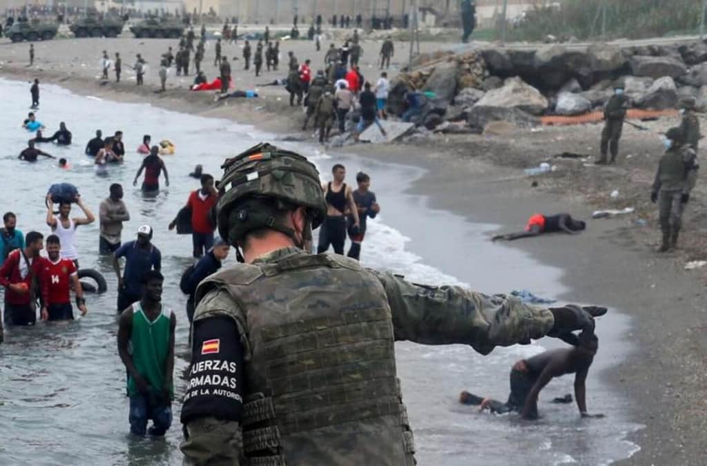 "Ceuta se defiende": cientos de miles de personas se manifestaron en España
