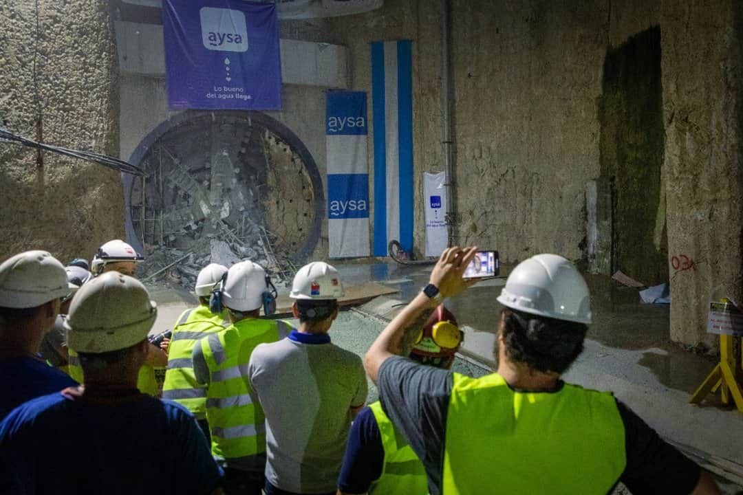 Adjudicaron por $275,8 millones controles de agua y efluentes de AySA