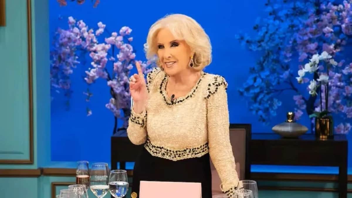 Nuevo parte médico de Mirtha Legrand: evoluciona favorablemente y continúa internada