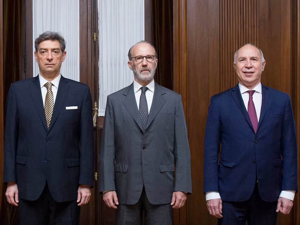 La Corte declaró inaplicable una tasa del 36% anual para una deuda aduanera en dólares