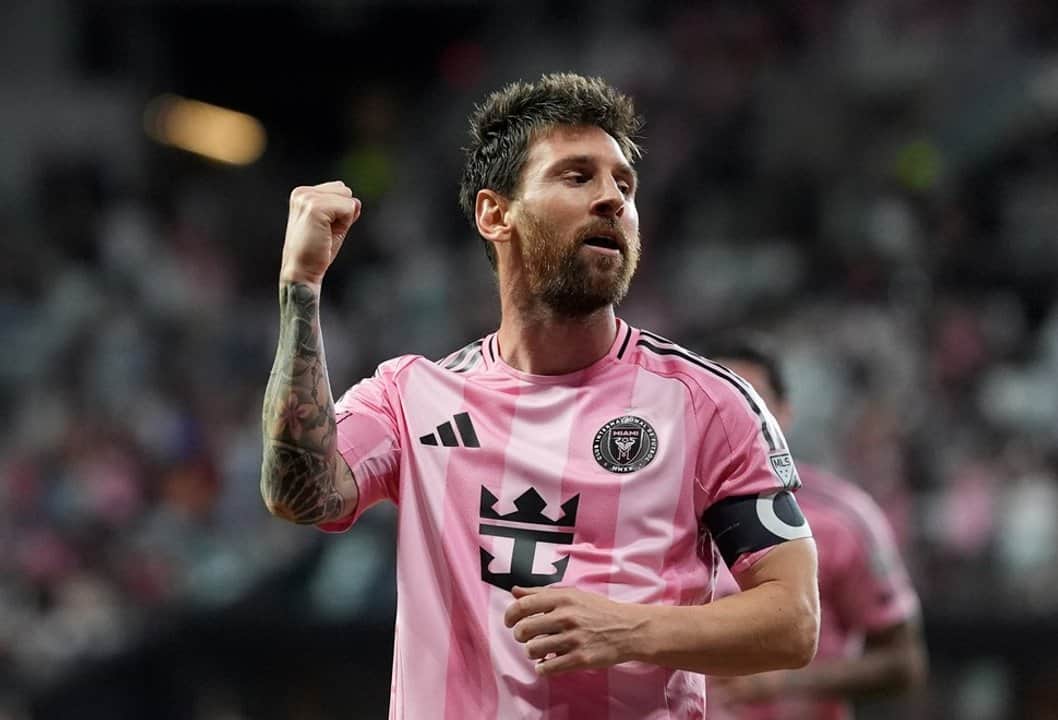 Con un hat trick de Messi, el Inter Miami goleó a Toronto y quebró la racha negativa