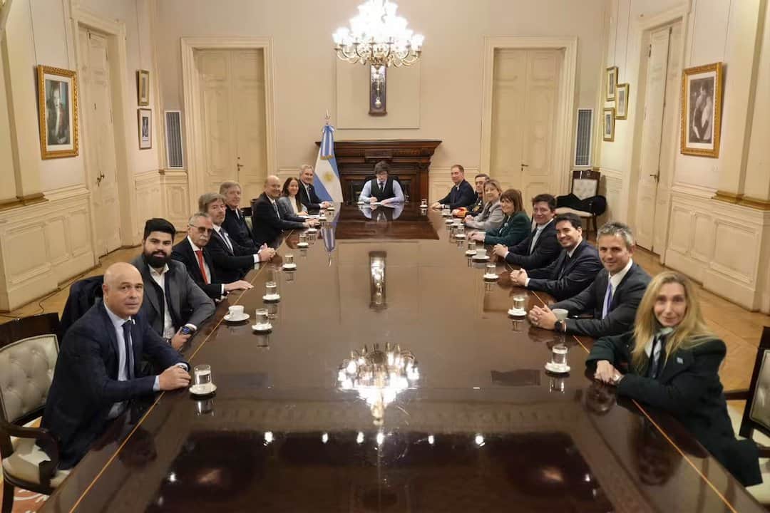 Javier Milei reúne al Gabinete con el Presupuesto 2027, Malvinas y la reforma electoral en agenda