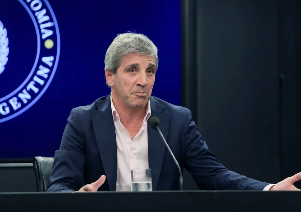 Caputo reafirmó el rumbo económico y descartó medidas para aumentar el gasto público: “Soy extremadamente ortodoxo”