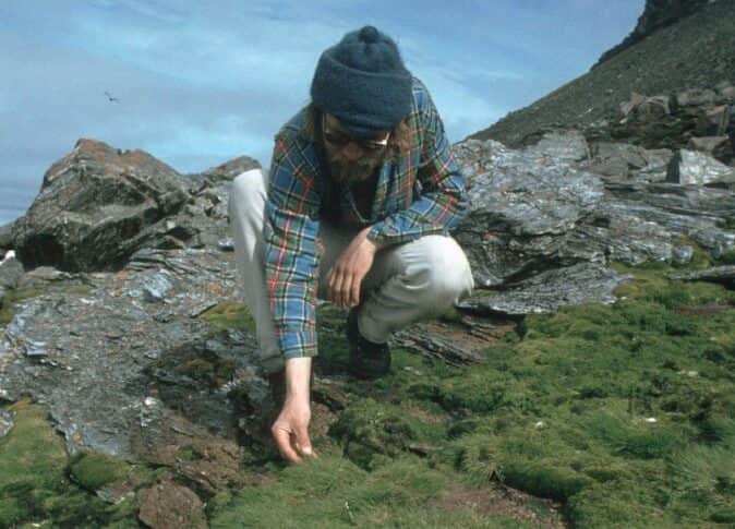 ¿Qué tiene ese pastito que logra sobrevivir en la Antártida? Julia Mensa cuenta cómo la empresa Nunatak lanzó su primer bioinsumo a partir de microorganismos capaz de prosperar entre tanto hielo