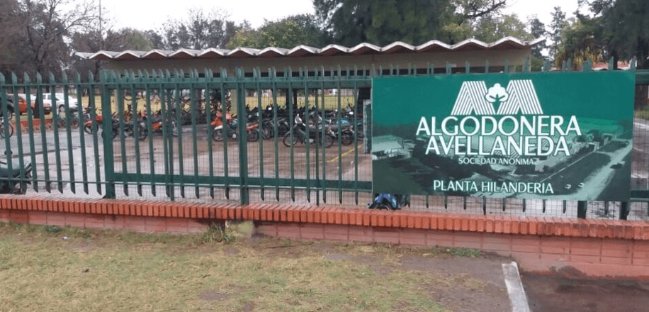 El peor final: Disponen la quiebra de Algodonera Avellaneda como “empresa en marcha” para intentar mitigar el desastre social