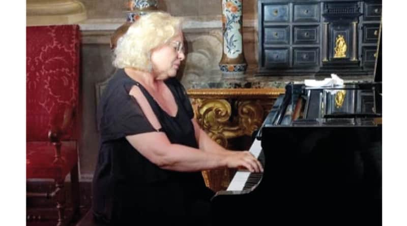 La destacada pianista italiana Cinzia Bartoli actúa este viernes 25 en la Biblioteca Popular Urquiza