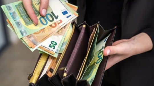 A cuánto cotiza el euro blue hoy, viernes 4 de septiembre