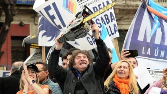 Una encuesta revela las mayores preocupaciones económicas de la gente de cara a las elecciones de 2027