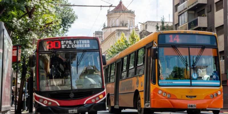 Asambleas de UTA complican el servicio de colectivos en Córdoba