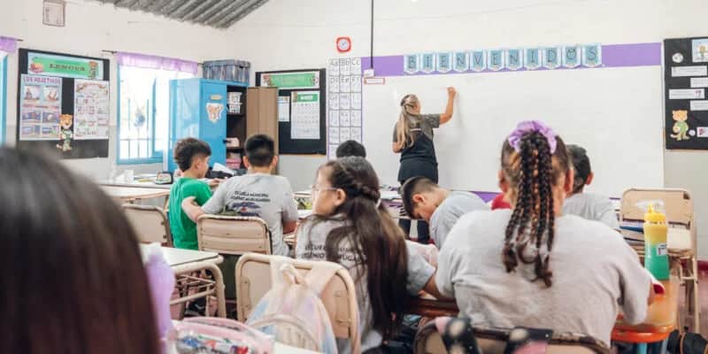 Desde la formación hasta la jubilación: ¿cómo es la carrera docente en Argentina?