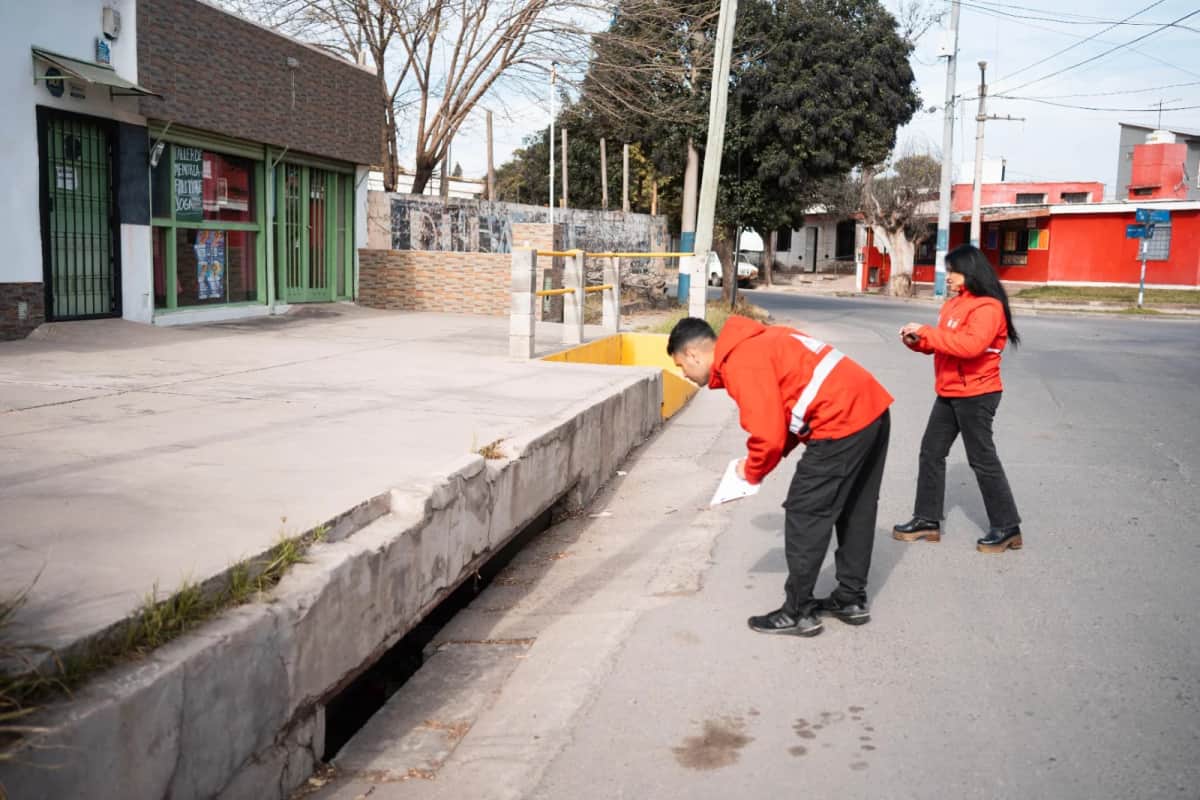 La Municipalidad releva desagües y canales ante la llegada de la temporada de lluvias