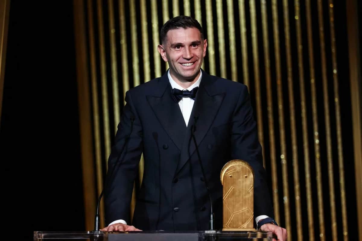 El Dibu Martínez fue nominado nuevamente al Premio Yashin como mejor arquero del mundo