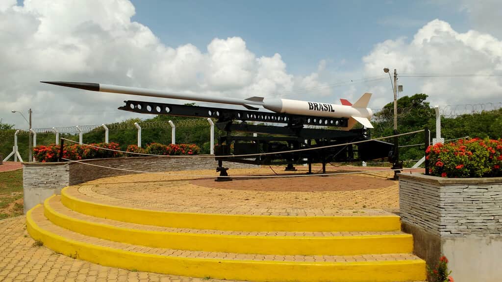 Laura López Delgado, experta en la carrera espacial latinoamericana: “Tras las advertencias estadounidenses, algunos países han retirado acuerdos con China”