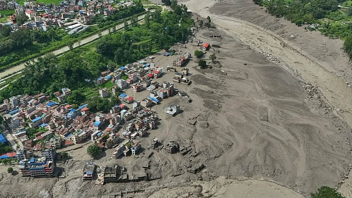 Las inundaciones en Nepal dejan 95 muertos y 341 extranjeros desaparecidos, entre ellos 2 españoles