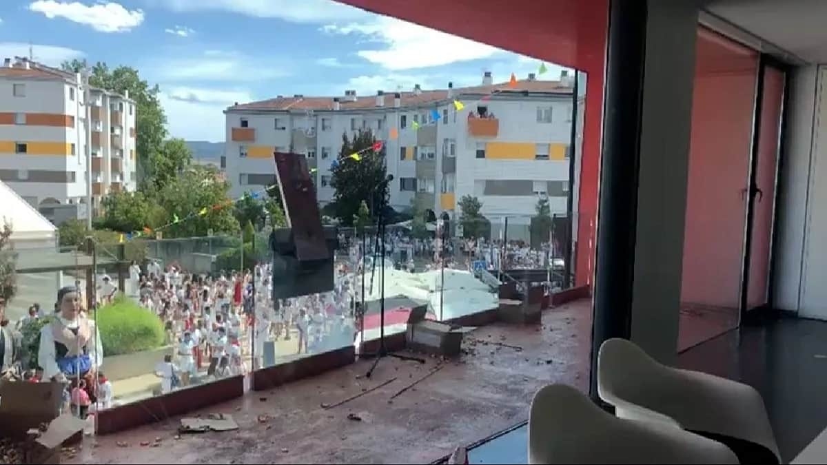 47 heridos y 3 hospitalizados tras una explosión de cohetes en las Fiestas de San Miguel de Noáin (Navarra)