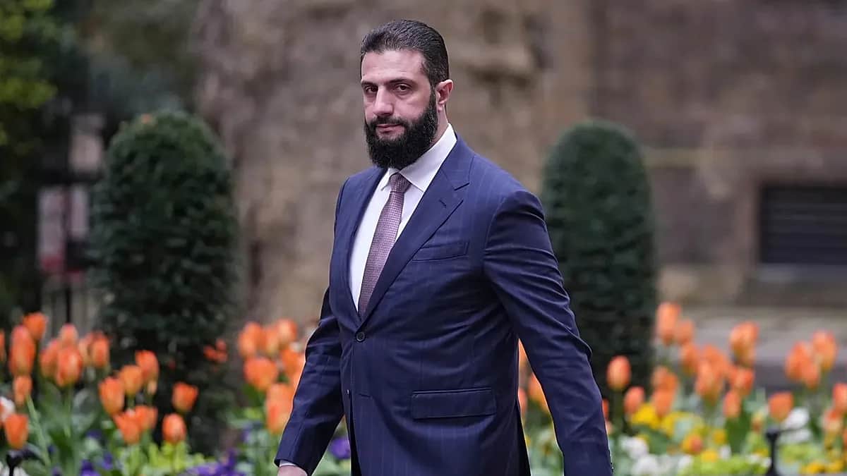 El presidente de Siria paga un café con Visa mientras Damasco se reintegra al sistema financiero